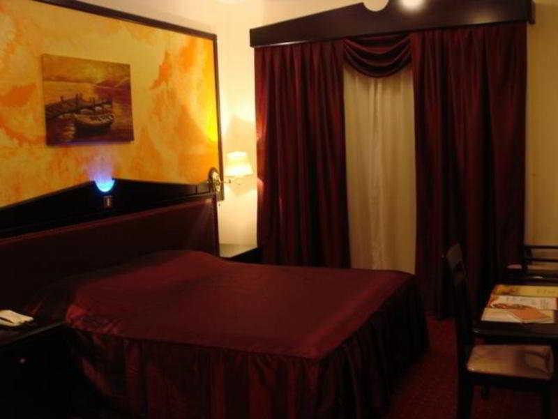 Gulf Pearl Hotel Дубай Екстериор снимка